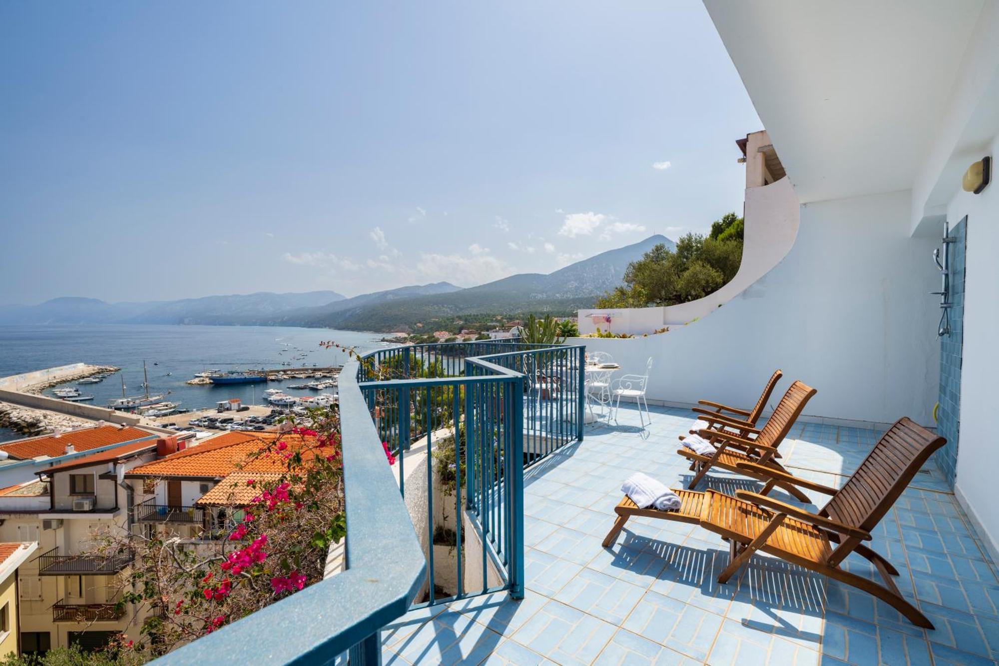 Apartamento Seaview House Cala Gonone Exterior foto