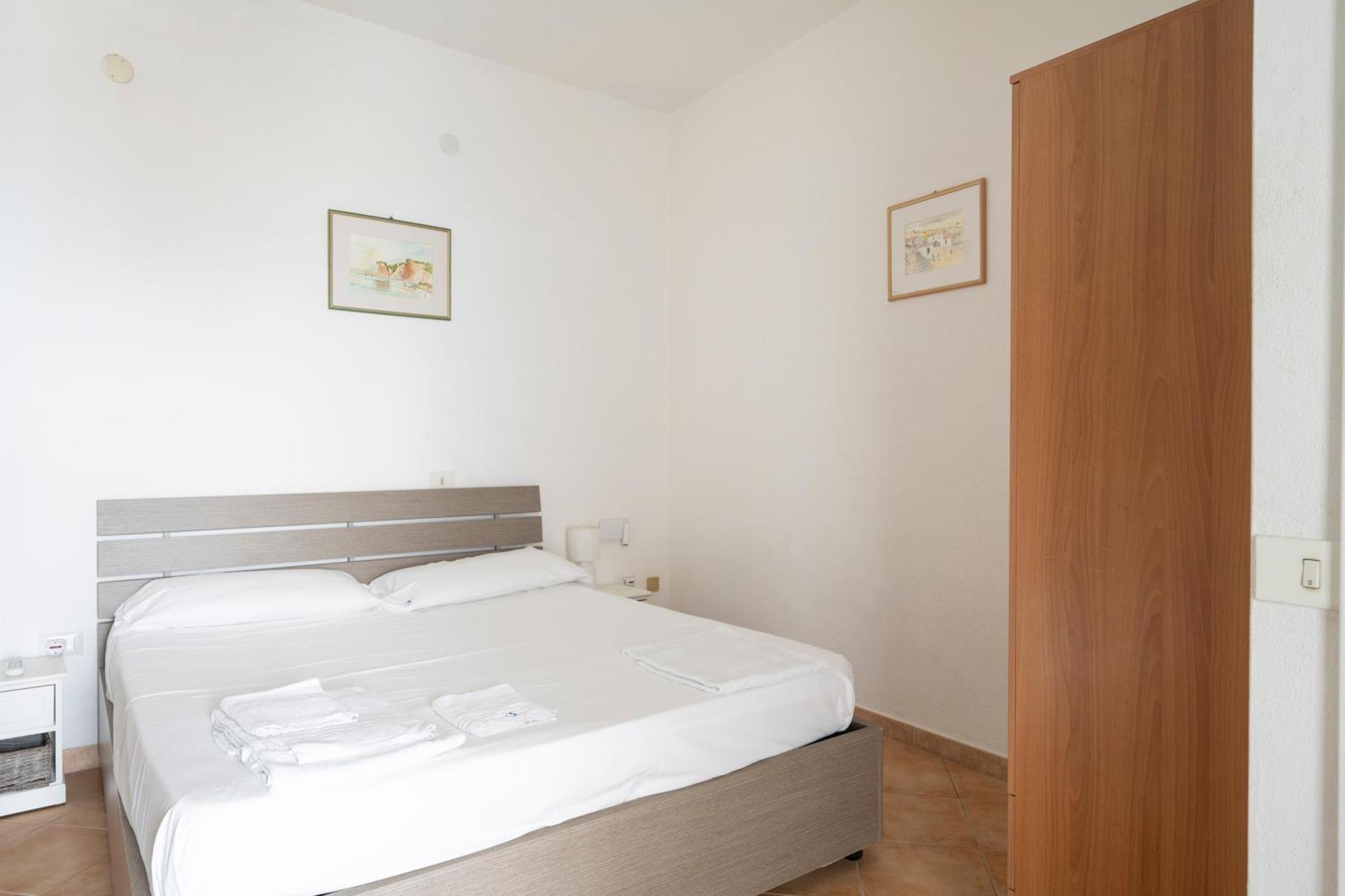 Apartamento Seaview House Cala Gonone Habitación foto